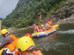 -宝天曼峡谷漂流