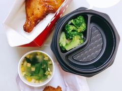 港式烧味脆皮大鸡腿饭-肯德基(传媒广场店)