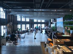 -光海书局(南京东路第一百货店)