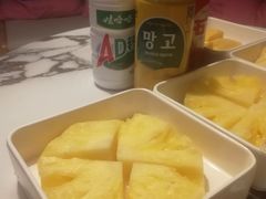 -涨巢·潮玩水疗局