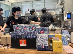 -霸王茶姬(上海静安大悦城店)