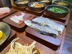 -银米·云南传统过桥米线(双廊黑金冠店)