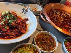 -龙巢盱眙龙虾·牛蛙·烧烤宵夜(八卦岭店)