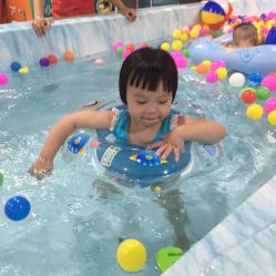 -小鸭先知婴儿游泳馆