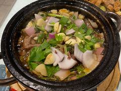 特色砂锅生焗牛肉-闫府私房菜·百年鲁菜(欧亚店)
