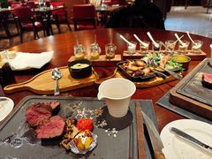 -恰餐厅及酒吧 CHAR Bar & Grill (北京丽都皇冠假日店)