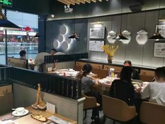 大堂-山城外·非遗酸菜鱼(蜀都万达店)