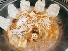 -三里屯土灶炖公鸡地锅鸡(江东店)