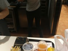 -肯德基(春申店)