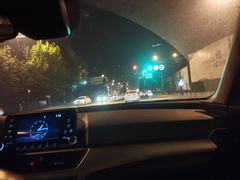 -海底捞火锅(武胜路凯德广场店)