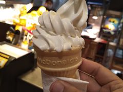 甜筒-麦当劳(南京路2店)