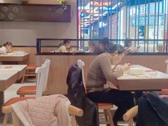 大堂-渝是乎酸菜鱼·川渝小炒(新世界百货望京店)