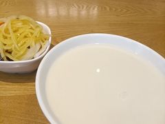 -三好食堂(煎饺·馄饨·肉饼米线·盛世广场店)