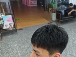 -藤野造型·烫·染发型设计店