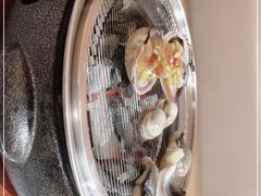 -围炉肉舍•炭烤活鳗•丹东海鲜烤肉(步行街店)