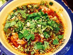 冒脑花-马路边边串串香(双井直营店)