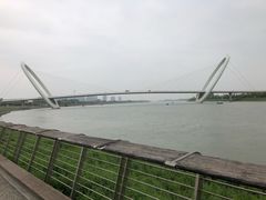-南京眼步行桥