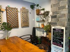 -蓝壁虎咖啡酒馆