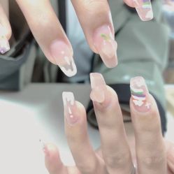 -星辰·新中式美甲美睫工作室