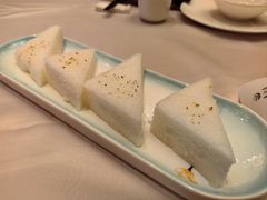 桂花白糖糕-粤江春·早茶·潮粤菜·宴会(罗湖宝能中心店)