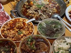 -大众跷脚牛肉馆·非遗传承单位(峨眉山店)