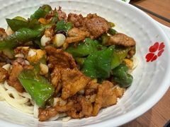 辣椒炒肉拌面-阳阳中国饭(北京荟聚店)