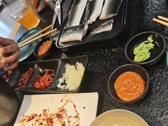 -臻牛烤肉