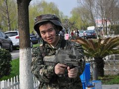 -崇明岛拓展训练真人CS镭战基地