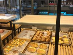 -顶东面包花园·生日蛋糕(世博店)