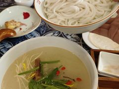 过桥米线-蝴蝶泉宾馆-中餐厅