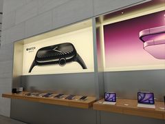 -Apple零售店(华贸购物中心店)