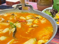 -老滇山寨•云南特色菜•地方菜•民族风情歌舞表演(金碧店)