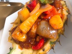 菠萝咕噜虾球-衡山汇·高级粤菜(霄云路店)
