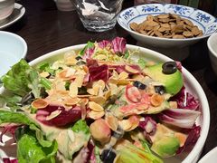 主厨牛油果花园沙拉-庐灶江南·江南菜·四合院Bistro(东直门雍和宫·原华侨宾馆店)