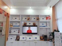 -靓芙泉专研痘痘肌