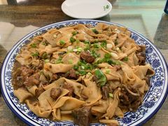 -壹阁胡羊焖饼(特色小吃街店)