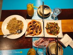 -臻鲜燕海鲜融合餐厅(金陵style店)