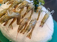 -鼎泰亨·海鲜牛肉餐厅(滨江店)