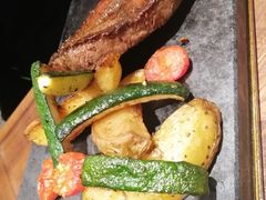 -Erman岩烧牛排(虹桥南丰城店)