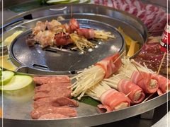 -哈哈碳都·牛肋条无限自助烤肉(台江万达店)