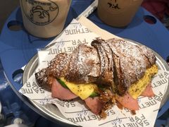 牛油果火腿芝芝-Something For(中洲湾店)