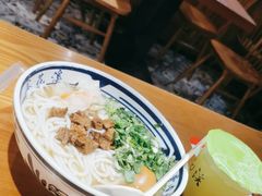 -鑫花溪牛肉米粉(凤凰街创始总店)