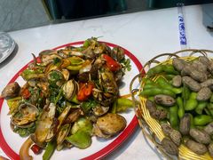 -黑龙江美食城(三角公园店)