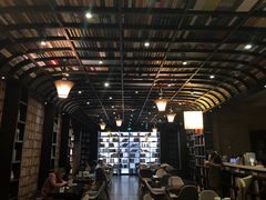 -钟书阁(松江泰晤士小镇店)