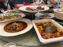 -月圆霖特色农家乐