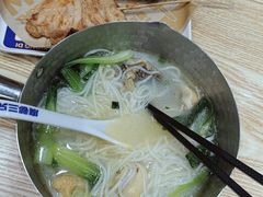 -魔都三兄弟酸辣粉·蘸卤炸串(虹桥万科店)