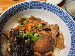 蛤蜊猪肝拌面+虎皮蛋-沪西老弄堂面馆(定西路店)