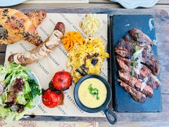 -Mark&Mars Restaurant