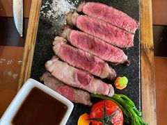 澳洲和牛西冷牛排（M6）-Golden Lily河内巴黎法越料理餐厅(建国西路店)