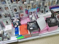 -Love Star追星馆(上海大悦城店)
